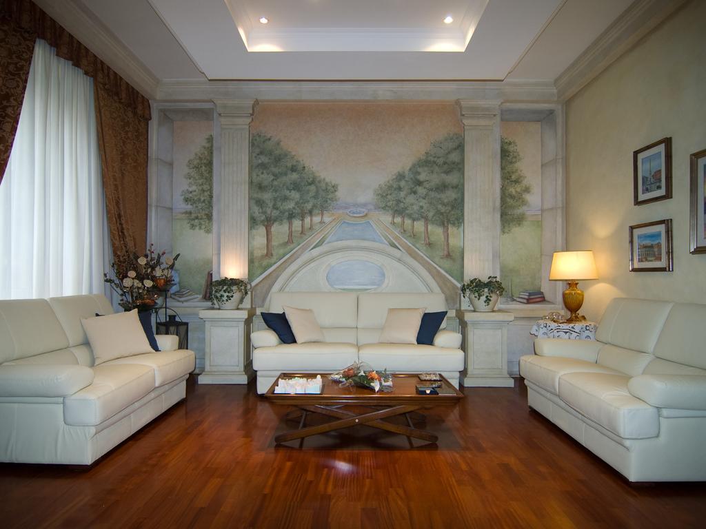 B&B Les Suites Рим Экстерьер фото